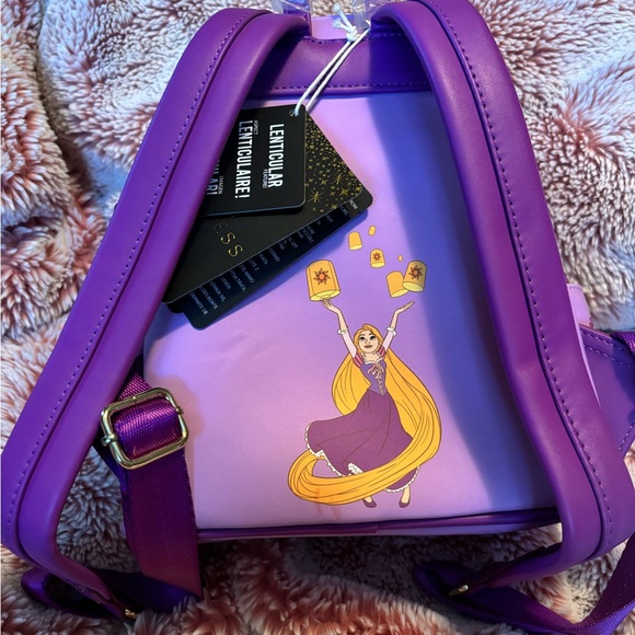 Loungefly Lenticular Rapunzel Backpack - Picture 6 of 7